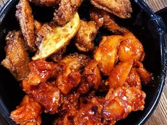 辣子鸡拼酱油鸡-MI WU FACTORY米屋美食工厂餐厅(绿地店)