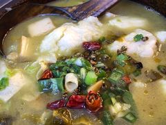 -周鱼小馆石锅酸菜鱼(活力汇店)