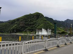-百里峡七彩艺术小镇