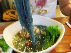 -蝶豆花蓝面条