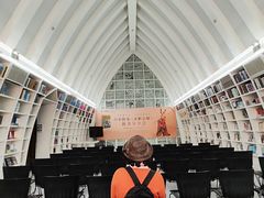 -钟书阁(松江泰晤士小镇店)