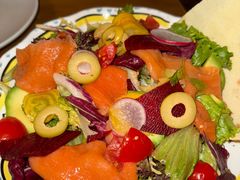 三文鱼牛油果色拉-Alimentari Mulino意大利餐吧&烘焙(丰盛里店)