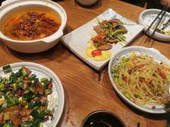 -云海肴·汽锅鸡·云南菜(天山百盛优客店)