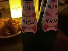 -FOUR PLAY BAR