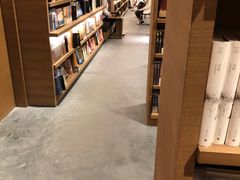 -茑屋书店(天目里店)