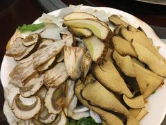 -野菌皇海景野生菌火锅(滨海大道店)