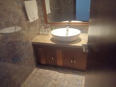 -弘安丽水温泉酒店