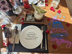 -Mark&Mars Restaurant