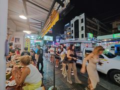 -Dang restaurant (patong phuket)