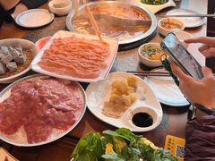 -小天鹅火锅·一线江景洪鼎旗舰店(洪崖洞店)