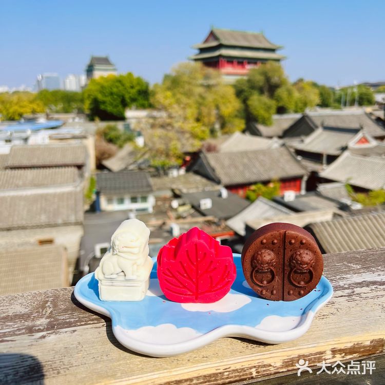 北平的秋天🍁，藏在这家绝美屋顶露台咖啡店☕️｜糖房咖啡