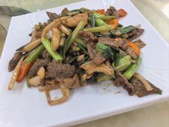 -始于2011柳周农家菜沙田柚美食店(东大街店)