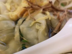 -笑来喜馄饨小笼工坊店(湖滨街店)