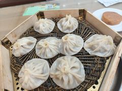 牛肉馅包子-西安贾三灌汤包·回坊小吃·清真炒菜(北院门总店)