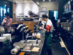 -星巴克(重庆火车北站北广场II店)