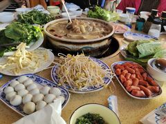 -东巴谷野生菌火锅餐厅
