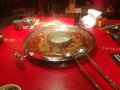 谭血鸭红锅底-谭鸭血老火锅(漳州路店)