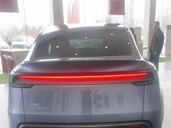 -TESLA 特斯拉(北京南四环中路特斯拉中心)