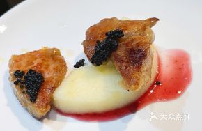 Foie Gras in Red Wine Sauce