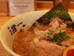 猪肉拉面-面屋 猪一
