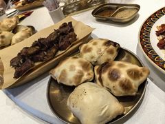 -清真·双公羊·馕坑烤全羊(奥体店)