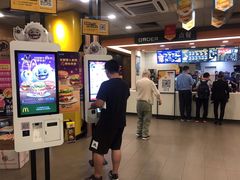 -麦当劳(中山公园龙之梦店)