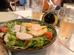 芒果牛油果大虾色拉-乐意坊Alla Torre意大利手工披萨(陆家嘴旗舰店)