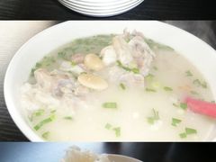 合照-谭师爷龙抄手(白下路店)