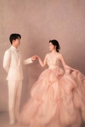 -雪中彩影婚纱摄影·微光艺术中心