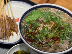 -云阿蛮云南生烫牛肉米线(奉贤路店)