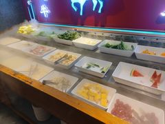 -运气牛自助酱大骨火锅(南京东路店)