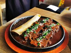 -蜜桃餐厅·伴山(湖滨商业街店)