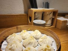 -馋三尺蟹粉小笼(人民广场店)