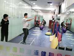 -开阳里游泳健身