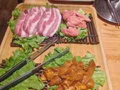 -极简·炭火烤肉主题餐厅·龙虾烧烤·烤羊排(宝龙店)