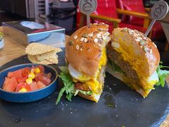 -HIGH FIVE哈福手工汉堡(桂林路店)