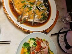 剁椒鱼头-绿茶餐厅(松江万达店)