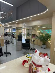 -十六番发型师事务所