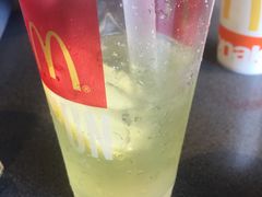 -麦当劳(得来速店)