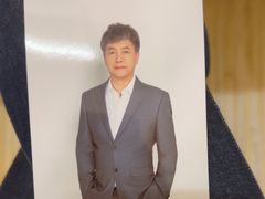 -真我樣照相馆·身份证·证件照·外拍(环球港店)