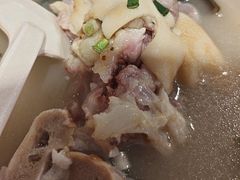 -老方桌烂蹄花川菜馆(九龙坡店)