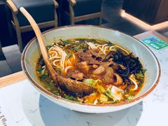 -百春原湖南牛肉粉(百联世纪店)