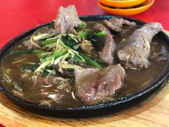 -大树下海鲜饭店