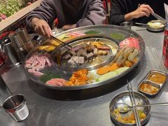 -哈哈碳都·牛肋条无限自助烤肉(台江万达店)
