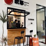 开在巷子里的咖啡店