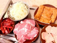 -重庆鲁能巴蜀中学食堂