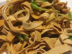 -老边饺子馆(金源店)