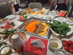 -海底捞火锅鲜切牛肉主题店(长寿路店)