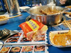 -马路边边麻辣烫串串火锅(体育西路店)