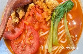 Fruit-flavored Sour Tomato Noodle Soup